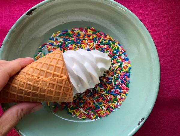 【業務スーパー】激安78円！かけるだけでなんでもかわいくしちゃうヤツ