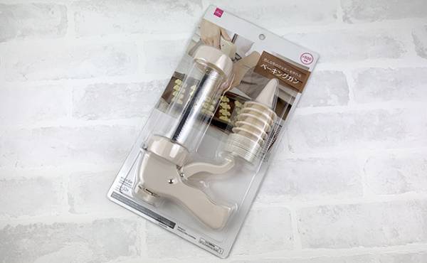 【ダイソー】こんな安くていいの！？今話題の「ベーキングガン」を使ってみた結果…