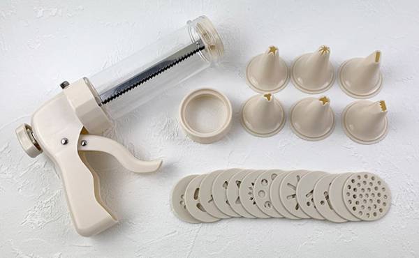 【ダイソー】こんな安くていいの！？今話題の「ベーキングガン」を使ってみた結果…