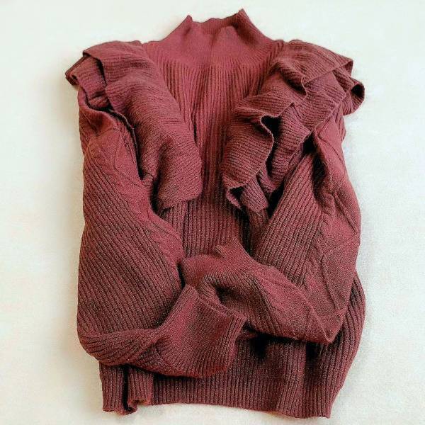 【しまむら】安すぎて指名買い必至！高見えフリルニットが1,290円♡