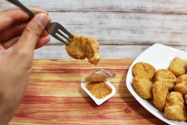 【マクドナルド】激安！特盛りナゲットの新ソースが「大当たり」と話題