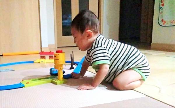 絡まる、はずれる、踏んでしまう！息子につける酸素吸入器で工夫したこと