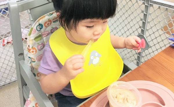 噛めるの？噛めないの？離乳食後期に「早く進めないと」と焦ってしまい…