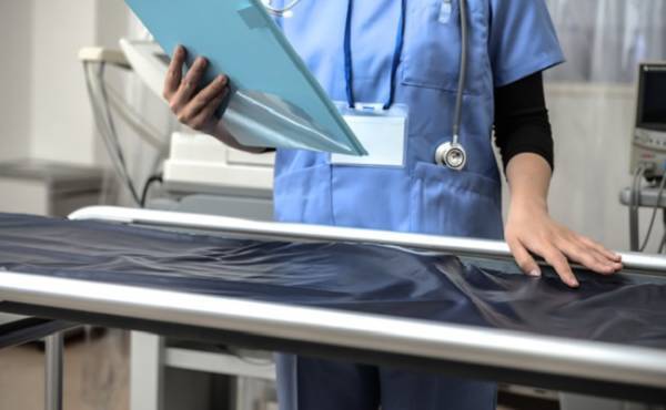 緊急帝王切開！そのとき助産師に言われた記憶に残る言葉…【体験談】