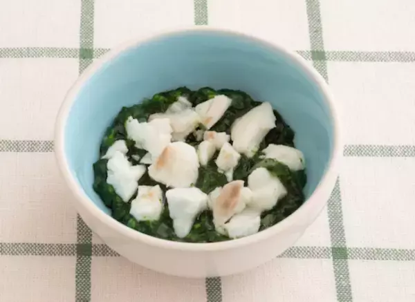 卵は初期からOK！鉄不足は6カ月から予防！最新『離乳食オールガイド』