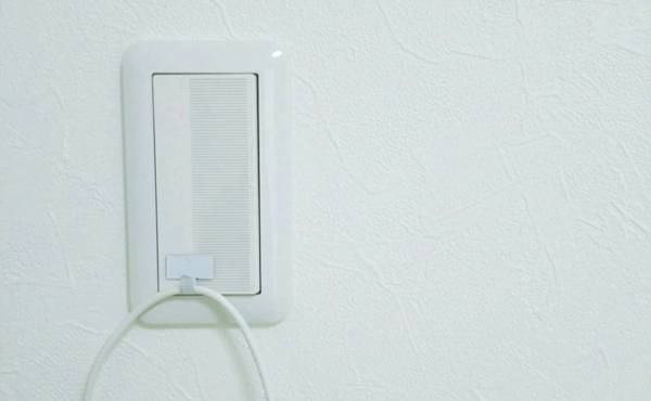 【100均収納】家じゅう「浮かせる収納」で掃除しやすく使い勝手バツグン