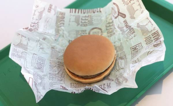 【マクドナルド】話題の塩バーガーも！？ 子連れにうれしい裏技3選♪