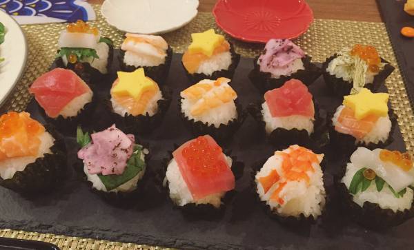 在宅ランチがカフェ風に！「食べられる海苔カップ」って知ってる？