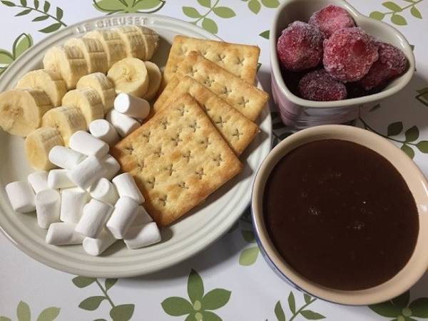 【業務スーパー】フォンデュも簡単！楽しみ方いろいろ濃厚なめらかスイーツ♡