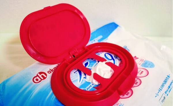 アカチャンホンポの「おしりふきのフタ」でストレスが減った！【体験談】