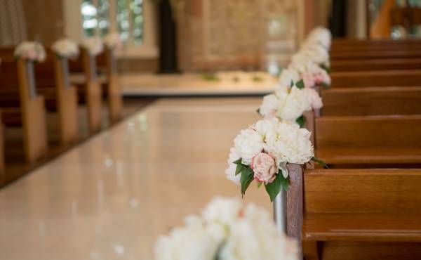 コロナ禍のなか、大好きな姉の結婚式…。妊娠中の私が欠席を決意するまで