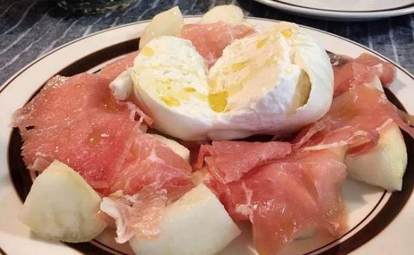 【カルディ】大人気の冷凍食品！肉・野菜・デザートにも合う低糖質フードとは