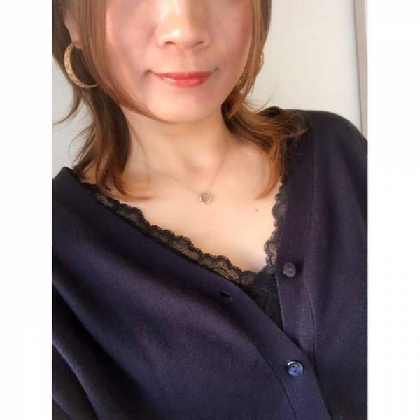 【GU】超使える！カップ付き総レースインナーがラクチンなのに高見え♡