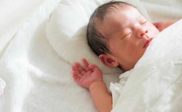 寝かしつけ成功のカギ なかなか寝てくれない新生児が意外な方法で 年7月4日 ウーマンエキサイト 1 2