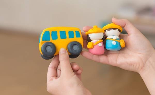 「教育熱心って噂だけど…」見学会で違和感？ 幼稚園選びの決め手は…