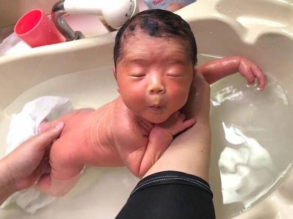 赤ちゃん衝撃変顔写真