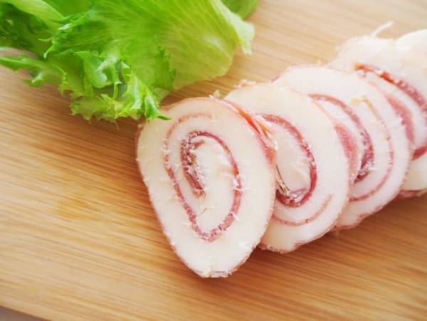 切るだけで映え料理が完成する【コストコ】ロングセラー商品とは…！？