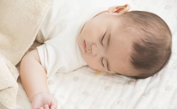 朝までぐっすり寝てくれる！わが家で実践している寝かしつけ方法【体験談】