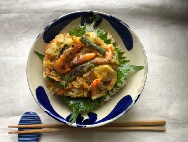 【業務スーパー】具材たっぷり＆激ウマで絶対買い！マニア大絶賛の冷食