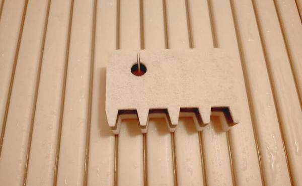 【100均】天才なの？ダイソーの神スポンジがお風呂掃除の理想形だった