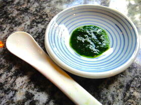 【生後5〜6カ月ごろ】カルシウム鉄分たっぷりの緑黄色野菜♪小松菜離乳食レシピ