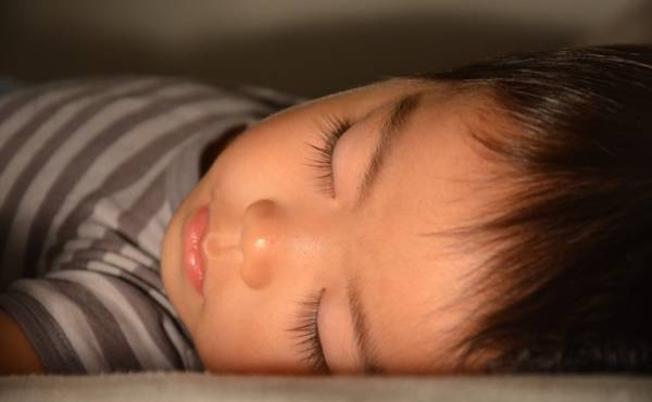 子どもが寝つかず寝不足の日々…2つのことを心がけたら悩みが解決！