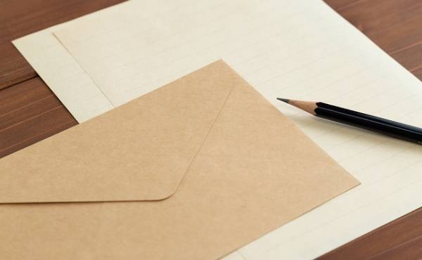 出産の2週間前に突然の他界…。「返事ができなかった手紙」【体験談】