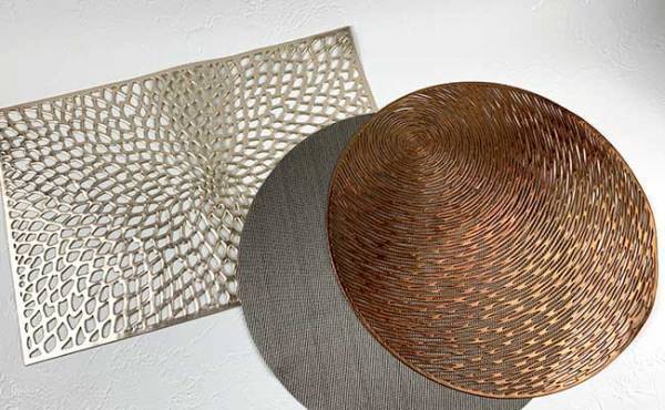 【ダイソー】マジで100円！？至る場所で大活躍！インスタで超話題の映えすぎマット