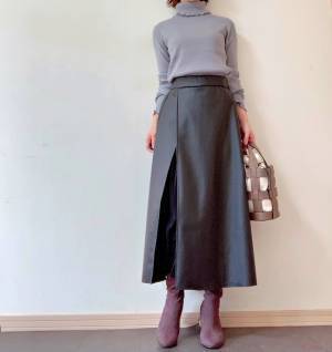 本当にしまむら！？1,290円なのに高見え♡大人かわいい合皮スカート