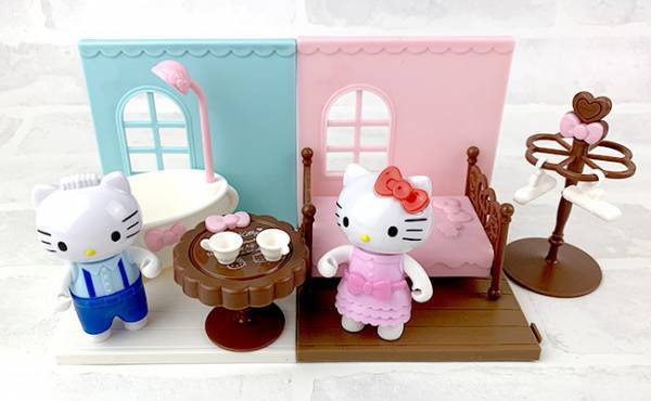 【100均】売り切れ必至！人気商品の再販！キティちゃん着せ替え人形が可愛くてツボな件