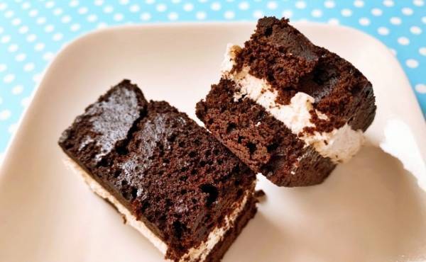 濃厚でおいしい！高コスパ◎！【コンビニ各社】優秀チョコケーキ食べ比べ