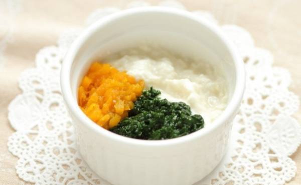 【旬野菜の離乳食】鉄分補給にも◎！栄養満点ほうれん草のおいしいレシピ