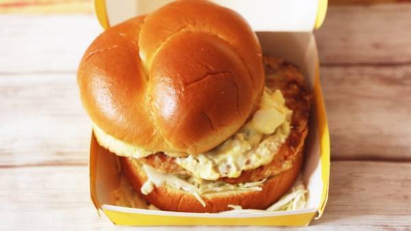 【マクドナルド】話題の「ひとくちタツタ」にソースつけ比べした結果…？