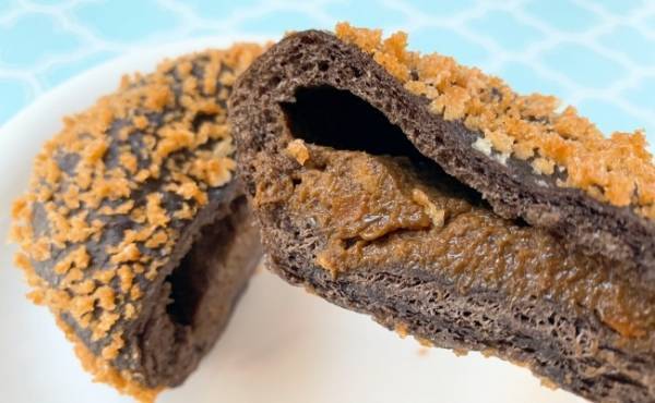 GODIVAご乱心！？【ローソン】噂のチョコ入りカレーパンを正直レポ