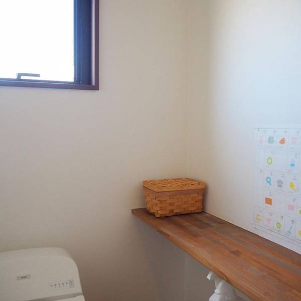 【3COINS】ナチュ系女子に！フタ付バスケットが生理用品収納に最適