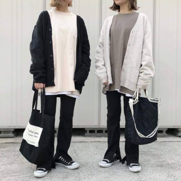 今なら1,290円！着回し◎＆洗濯に強い【ユニクロU】メンズの長袖クルーネックTの着こなし