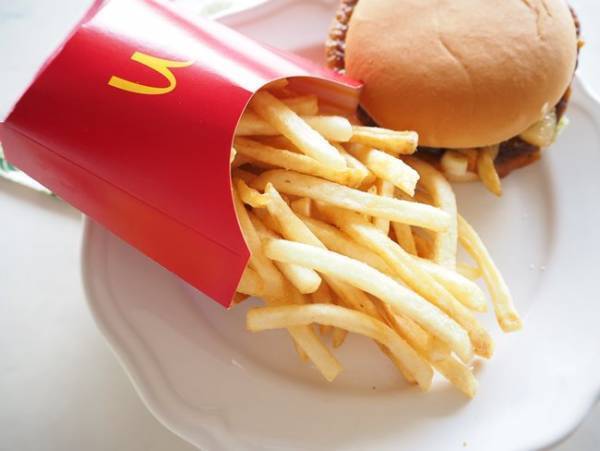 【マクドナルド裏技】タダでもらえるの？！知ってお得な裏技注文4つ