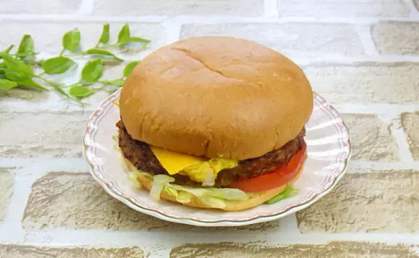 【コストコ】ちょっと意外でおいしい！超ビッグなフードコート新作は？！