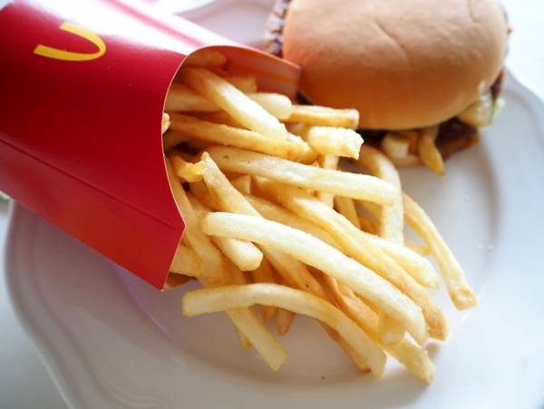 【マクドナルド】知らなかった！ポテトをさらにおいしく食べる裏技3選