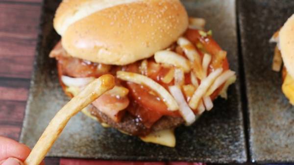 【マクドナルド】新作「サムライマック」って？知ってお得な無料裏技3つ