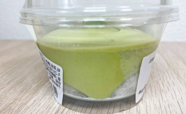 【ローソン】大人気で即買い案件！高クオリティ新作抹茶スイーツ実食レポ