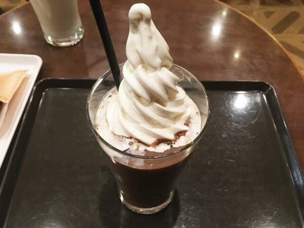 裏技２：１５０円プラスでアイスドリンクをソフトクリームフロートに