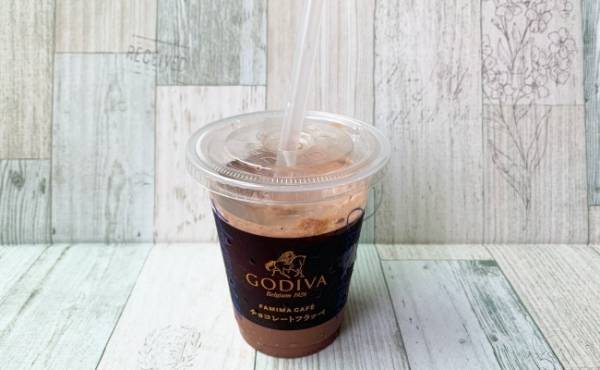 ゴディバ＆伝説の商品が復活！【ファミマ】40周年フラッペが豪華すぎ！