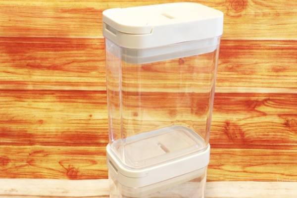 【ダイソー】みせる収納でスッキリが叶うと話題！密封フードストッカーが登場！