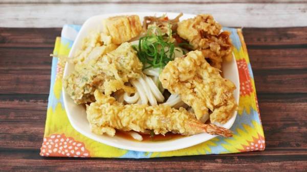 破格すぎだろ…安定の旨さ「満足感ハンパない」と話題！丸亀の弁当とは？