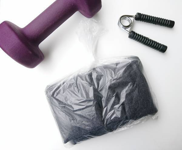 【100均】騙されたと思って使ってみて！魔法の消臭袋で臭いとおさらば