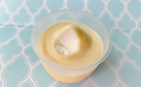 SNSで話題！【ローソン】のお家芸！？新作「珍名スイーツ」の正体とは