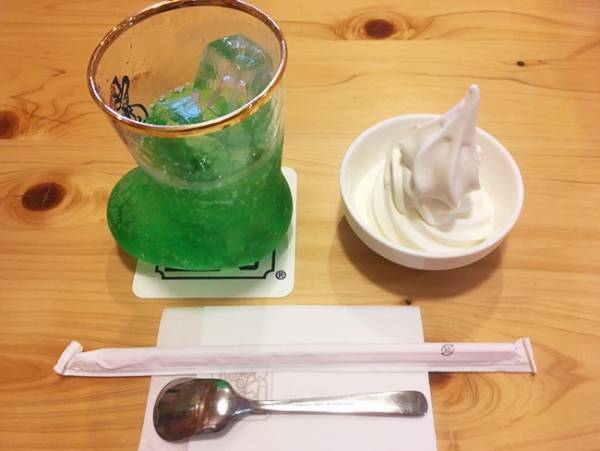 【コメダ珈琲店】知らなきゃ損！「コメダ名物かき氷」のトッピングを実質無料で楽しむ裏技