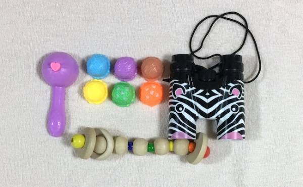 ダイソー「A4ワイドケース」で子どものおもちゃをスッキリ収納