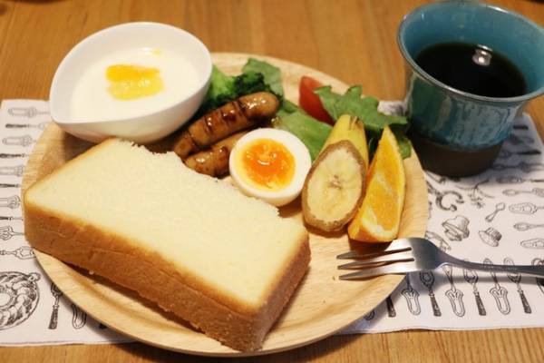 【モス】月に2日だけ買えるモスの「完全予約制食パン」がおいしすぎると話題！